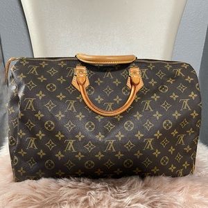Louis Vuitton - AUTHENTIC - pre Loved!